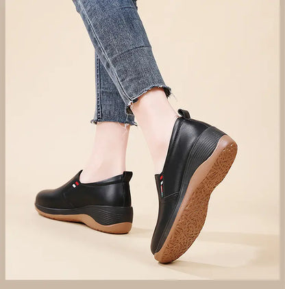 Women’s Fashion Thick Soles Leather-Look Shoes