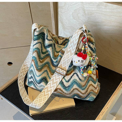 Women’s Embroidered Zigzag Large Capacity Commuter Tote