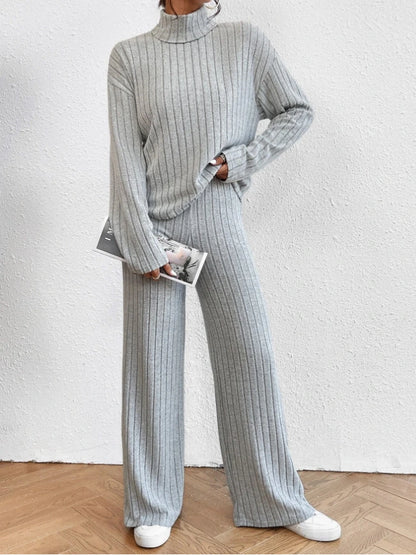 Women’s High-Neck Fur-Collar Embossed Knit Lounge Set