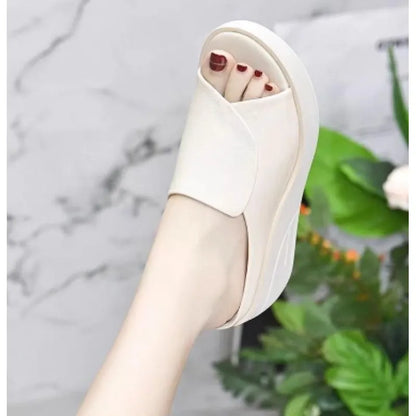 Women’s Crossover Wedge Sandals