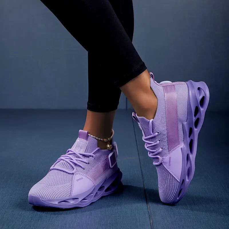 Running Trainers with Breathable Platform