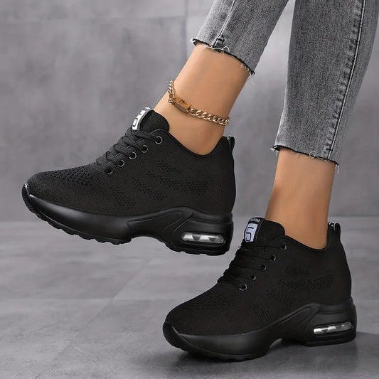 Women’s Fleece-Lined Trainers
