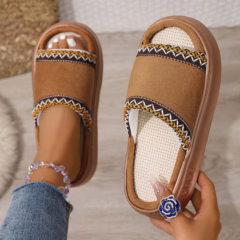 Women’s Contrast Stitch Platform Slides