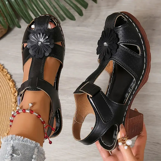 Engraved Comfortable Chunky Heel Sandals