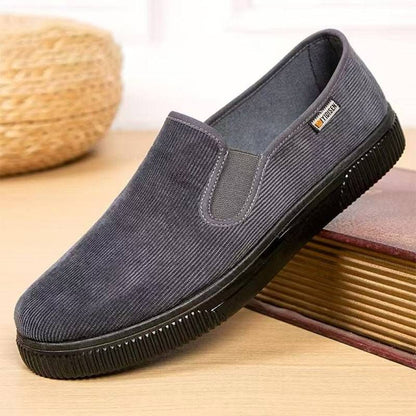 Soft and breathable sole shoes for men