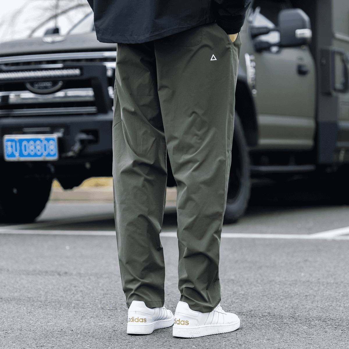 Men’s Quick-Dry Waterproof Utility Travel Trousers