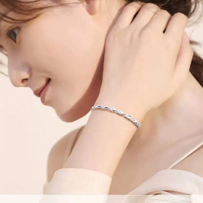 Women’s Elegant Silver Bracelet