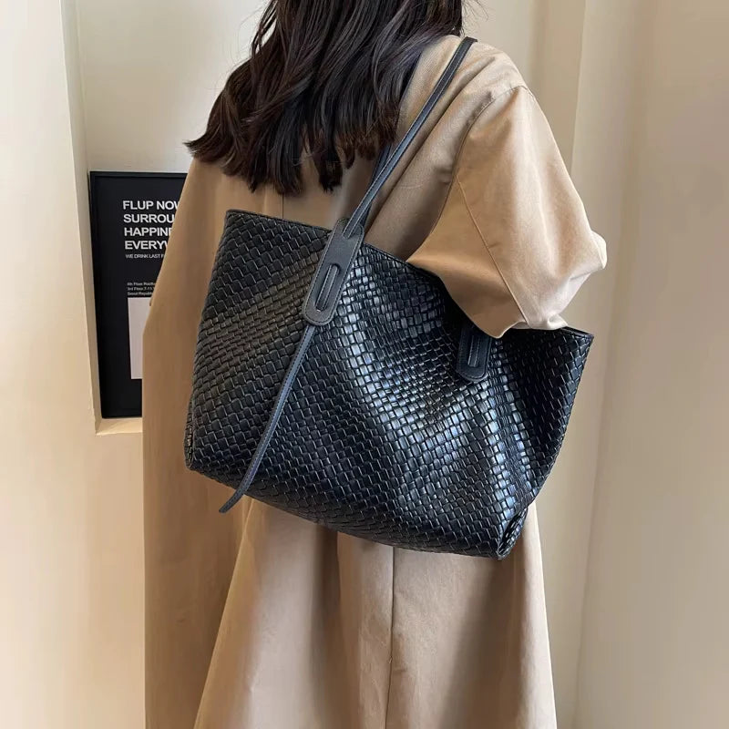 Women’s Elara Woven Carryall Tote
