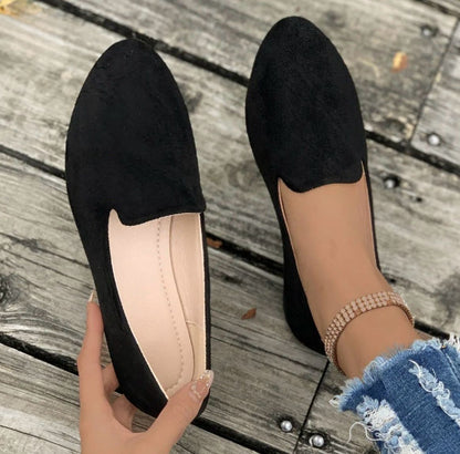 Women's camp shoes in solid color flat shoes