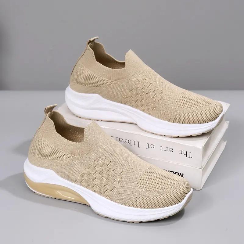 new soft sole sports shoes