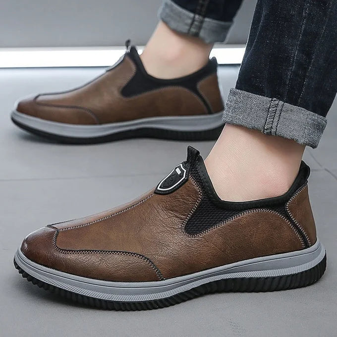 Men’s Lightweight Non-Slip Comfort Shoes