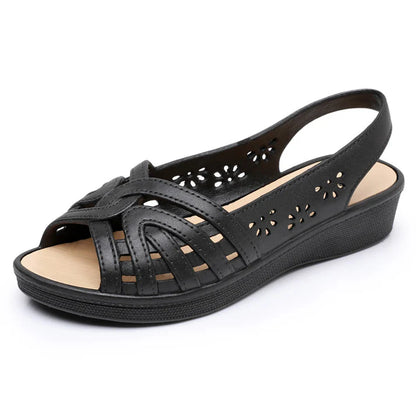 Hollow and versatile sandals with soft soles
