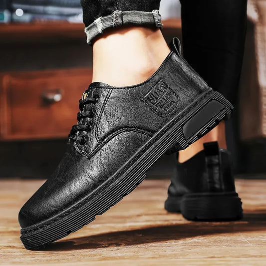 Men’s Supportive Leather-Look Walking Shoes with Cushioned Arch Design