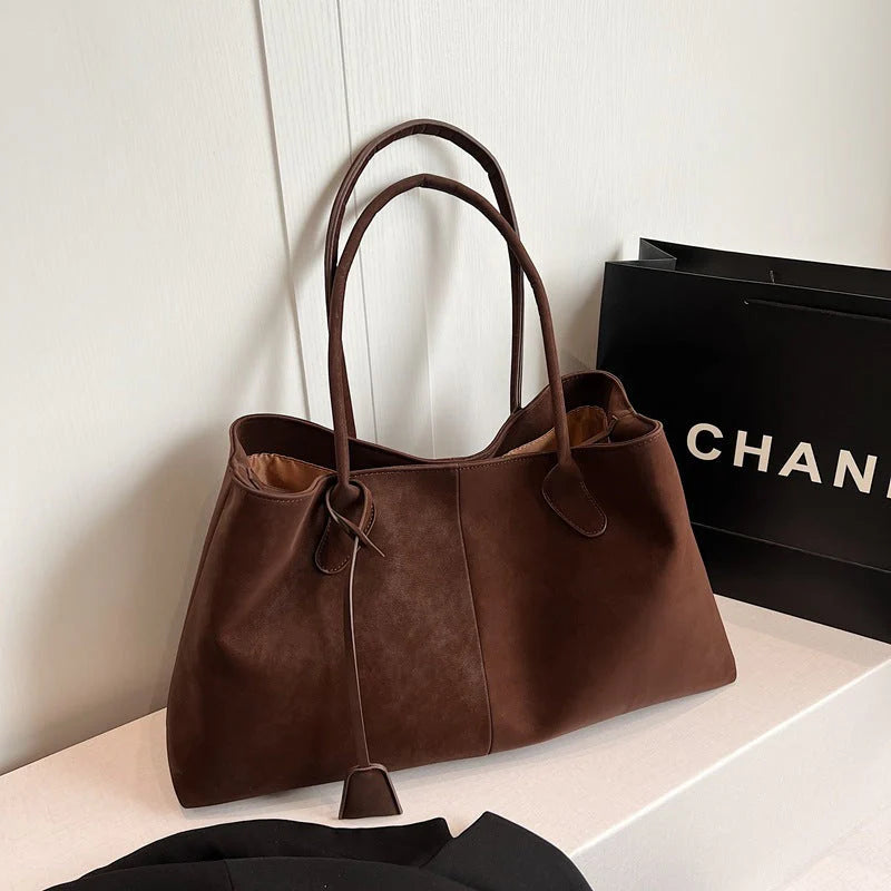 Women's Fashionable Shoulder Bag in Faux Suede