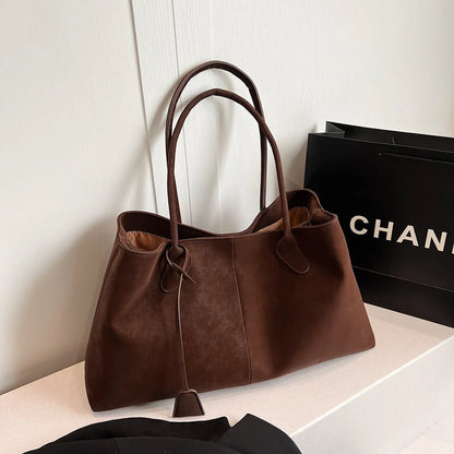 Women's Fashionable Shoulder Bag in Faux Suede