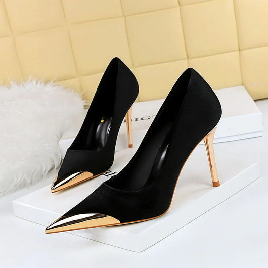 Women’s Pointed-Toe Metallic Stiletto Court Shoes