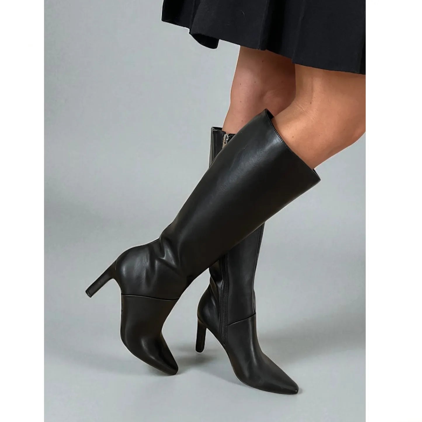 Women’s Knee High Pointed-Toe Heeled Boots