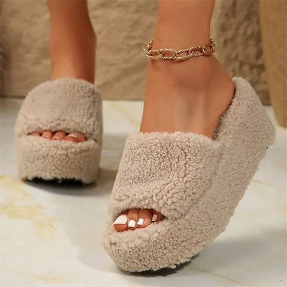 Women’s Plush Platform Fuzzy Slide Slippers