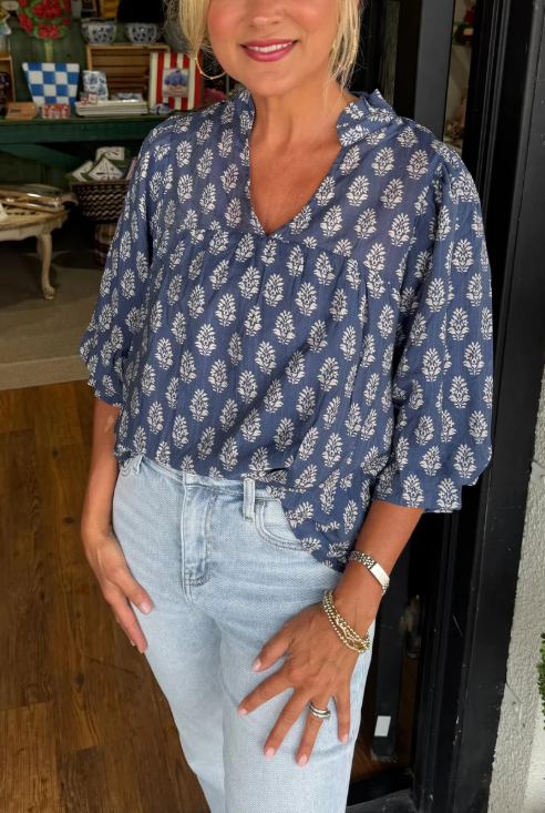 Women’s Floral Print V-Neck Half Sleeve Blouse