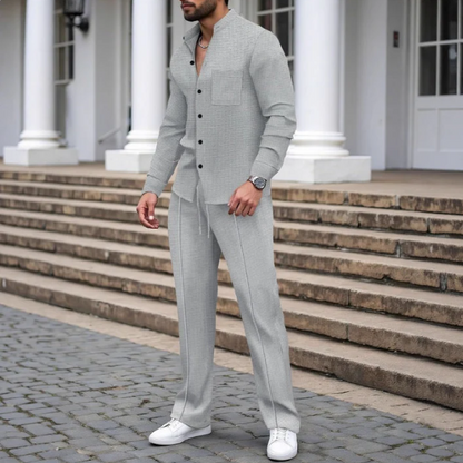 Men’s Textured Two-Piece Set