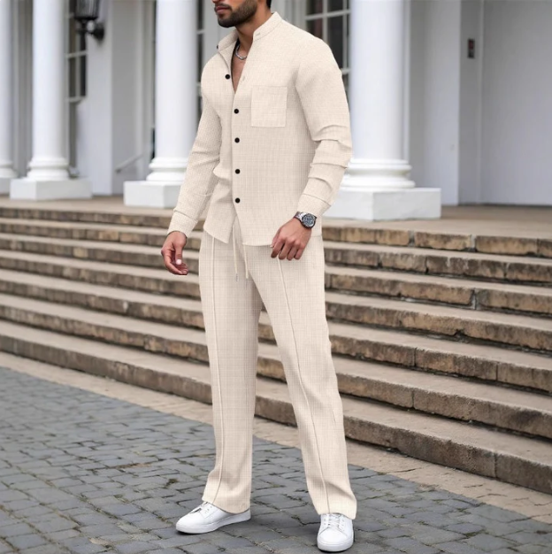 Men’s Textured Two-Piece Set