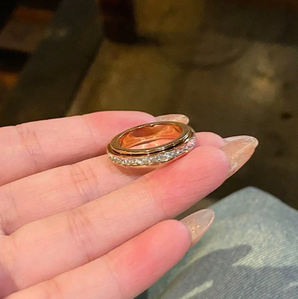 Women’s Stainless Steel Rotating Spinner Ring