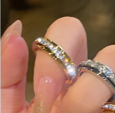 Women’s Stainless Steel Rotating Spinner Ring