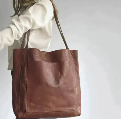 Women’s Timeless Leather-Look Everyday Shoulder Bag