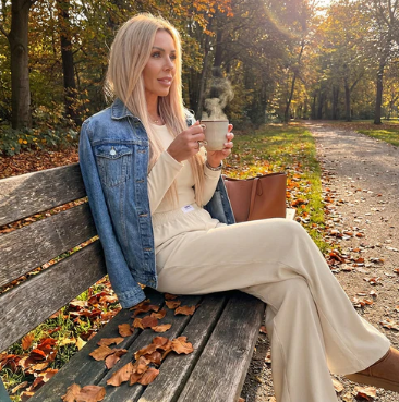 Women’s Solid Tone Relaxed Two Piece Lounge Set