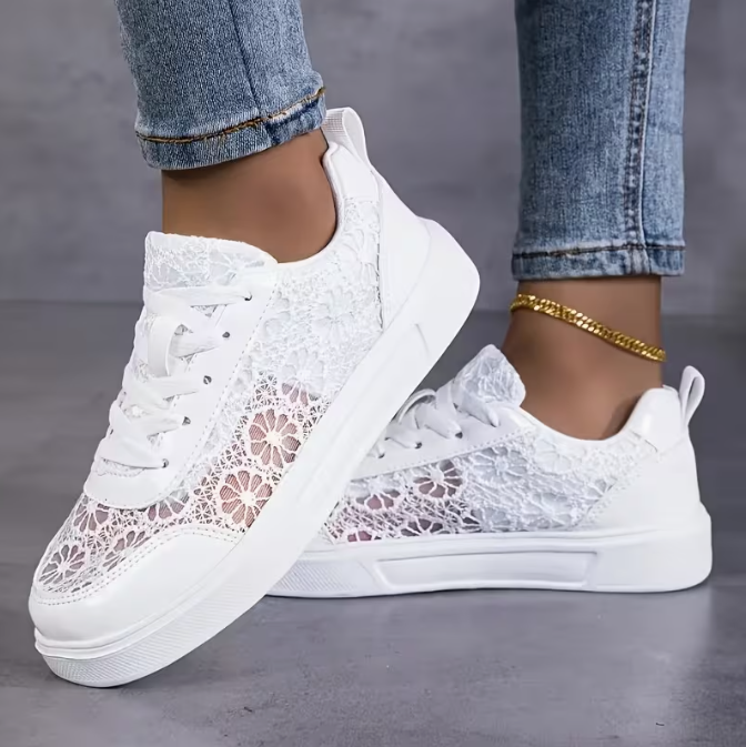Women's Lace Casual Trainers