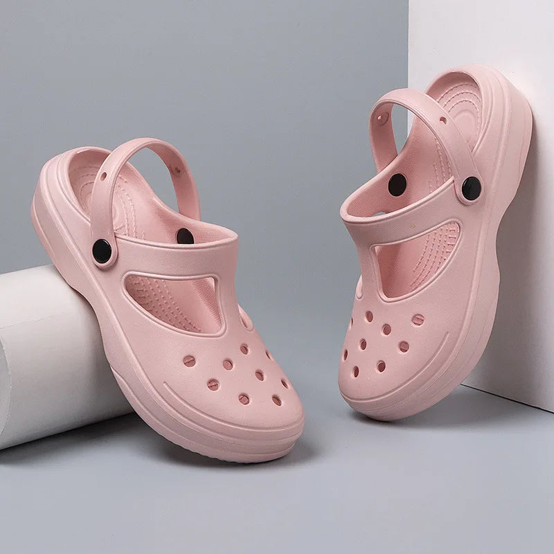 Wildflower Clogs – Lightweight Comfort for Every Occasion