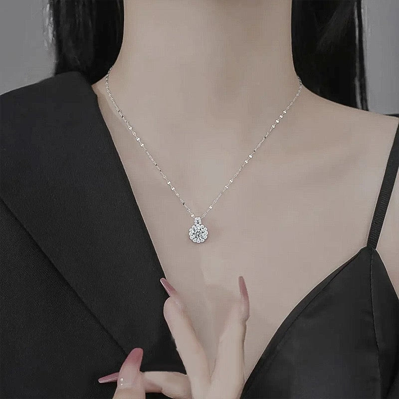 Women’s Sunflower Zircon Pendant Necklace