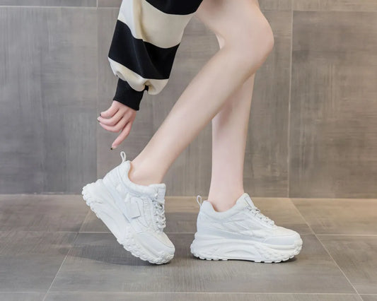 Ladies Breathable Casual Shoes