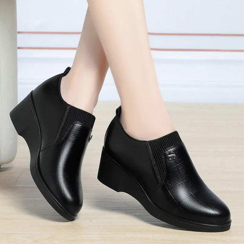 Women’s Solid-Colour Fashion Wedge Leather-Look Shoes