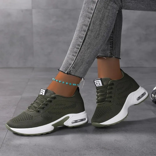 Women’s Fleece-Lined Trainers