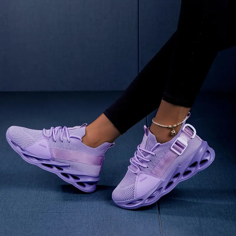 Running Trainers with Breathable Platform