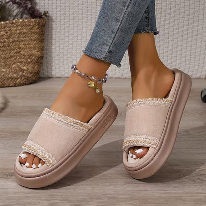 Women’s Contrast Stitch Platform Slides