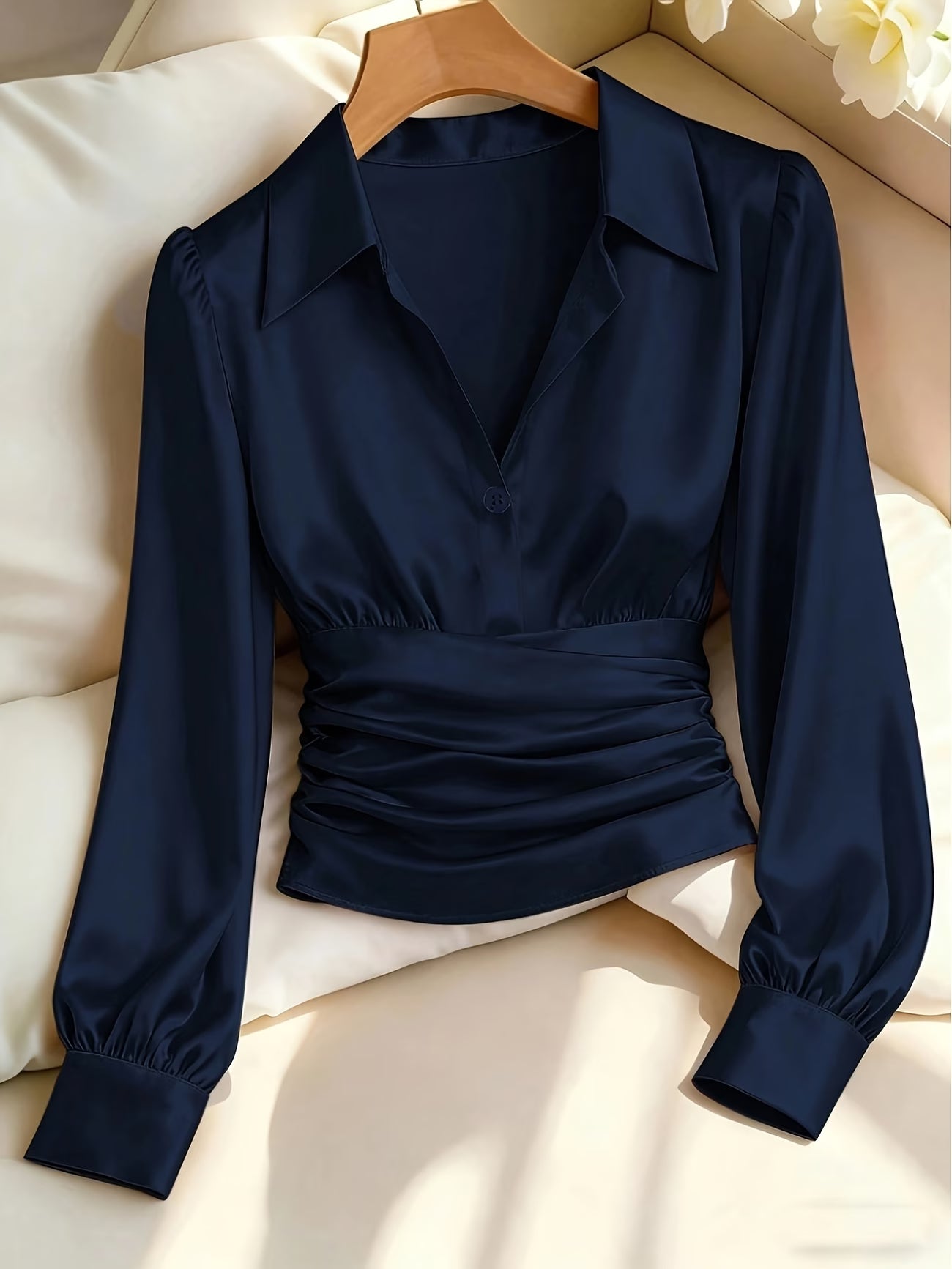 Women's Cinched-Waist Long-Sleeve Shirt