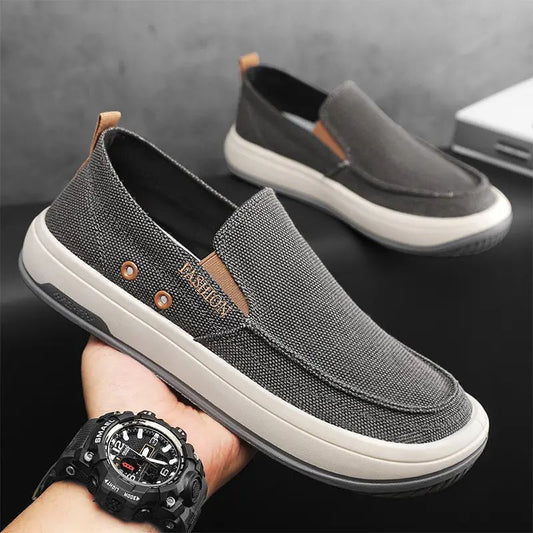 new casual and comfortable men's canvas shoes