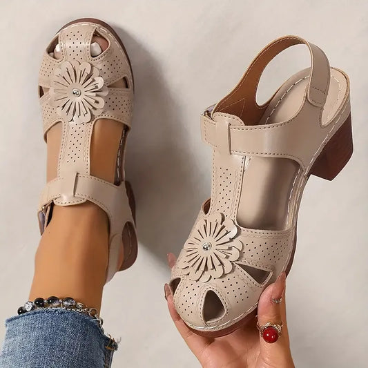 Engraved Comfortable Chunky Heel Sandals