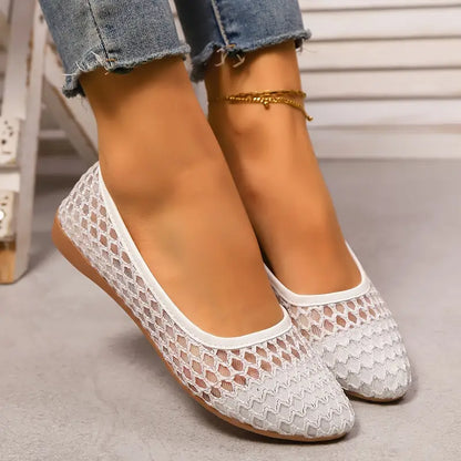 Women's Floral Ballet Flats - Pointed Toe Slip-On