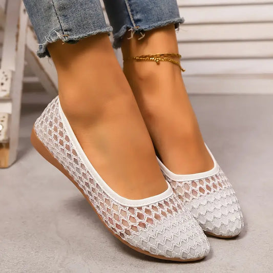 Women's Floral Ballet Flats - Pointed Toe Slip-On