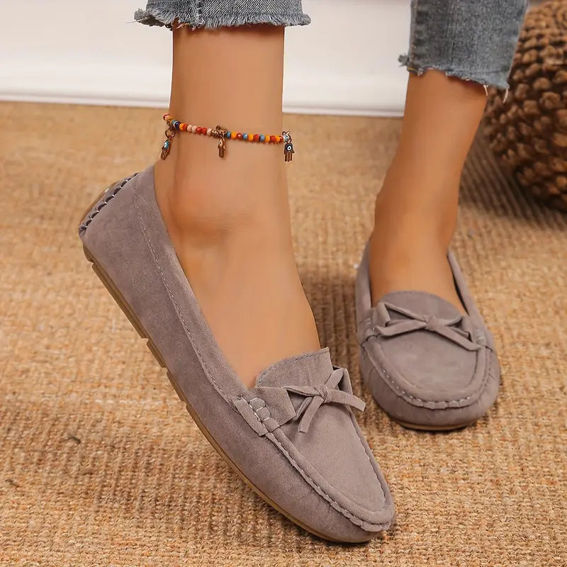 Round Toe Slip-On Shoes – Soft Sole Casual Footwear for Everyday Comfort