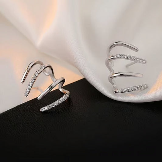 Women’s Sparkling Cat Claw Crystal Stud Earrings