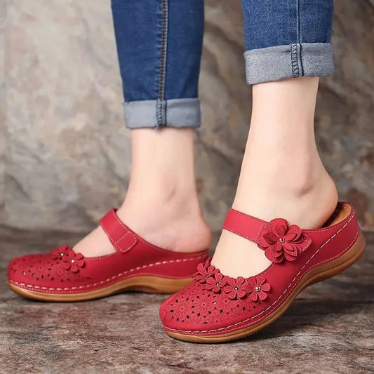 Women's Leather-Look Retro Flower Sandals