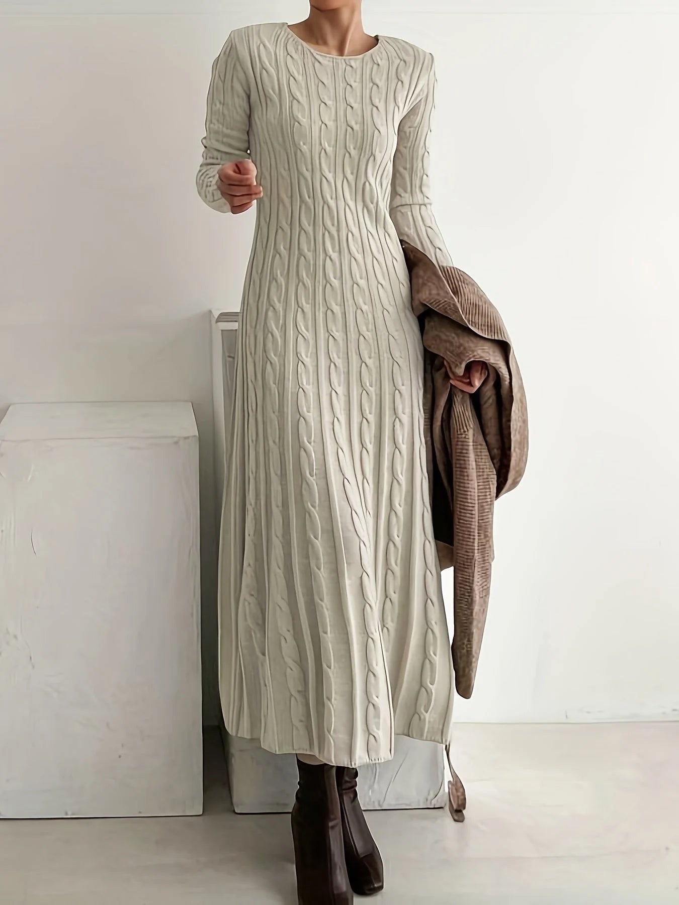 Women’s Elegant Cable Knit Maxi Dress