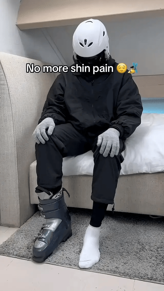 Ski Boot Shin Protection Sleeve with Honeycomb Padding