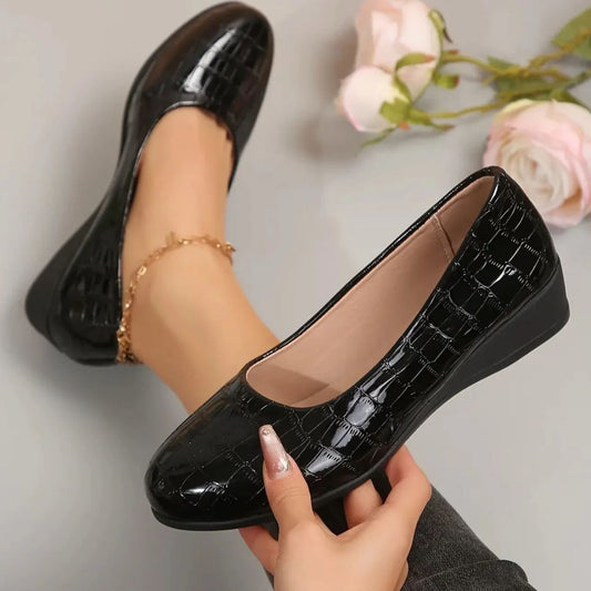 Women's Lightweight Leather-Look Shoes