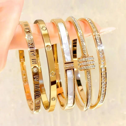 Women’s Gold & Silver Mixed Metal 5-Piece Bracelet Set
