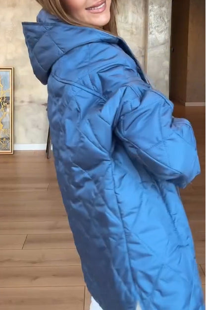Women's casual coat with a solid colour check hood